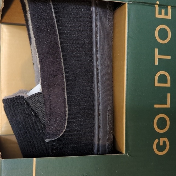 NEW Gold Toe Men’s Slippers Memory Foam Black Corduroy Indoor/Outdoor Med 8/9 - Picture 2 of 9